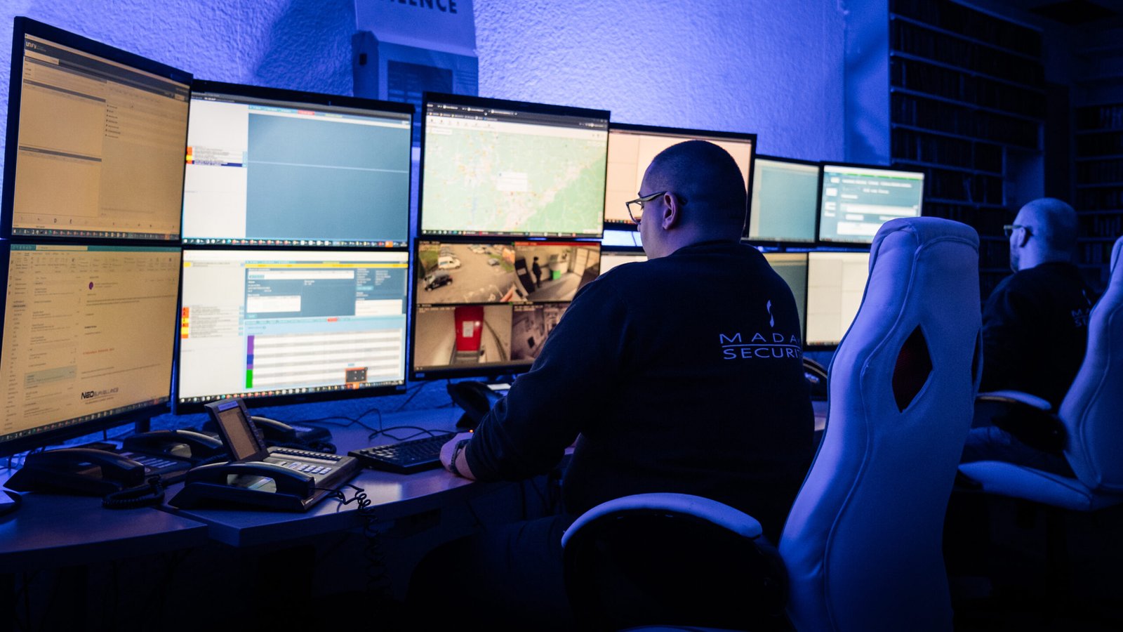 Maday Sécurité : télésurveillance pour personne âgée avec bouton SOS et détection de chute
